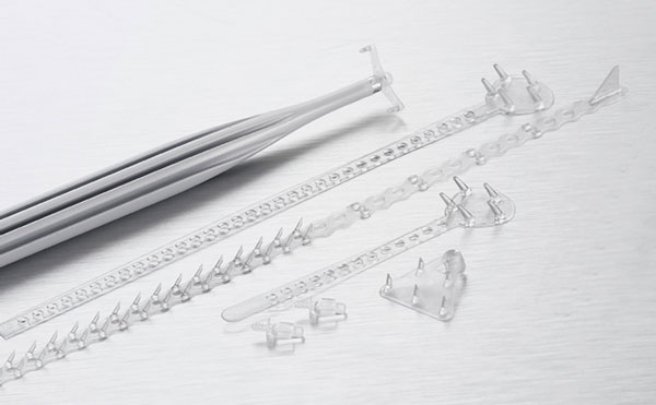 エンドタイン方式による額縮小術の固定インプラント